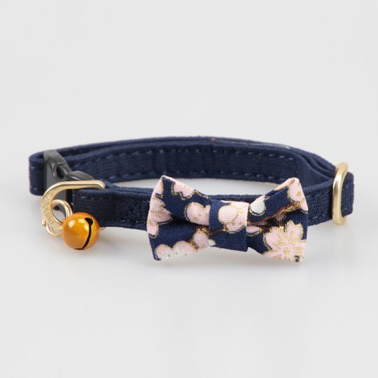 Petshub-Puppytie-Cats-collar-with-gold-bell-and-bow-1
