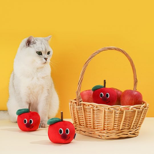 Petshub-ZEZE Apple Squeaking Cat Toy -1